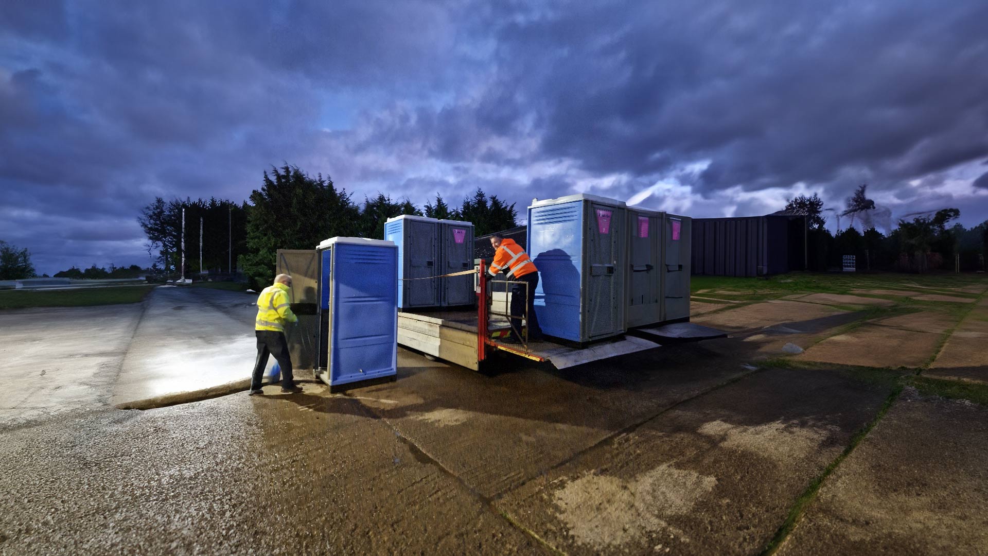 Portable toilet hire near me